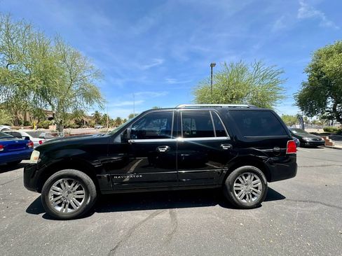 Used 2007 Lincoln Navigator 2WD image 4