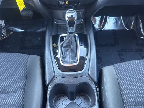 Used 2021 Nissan Rogue Sport S AWD/4WD image 33
