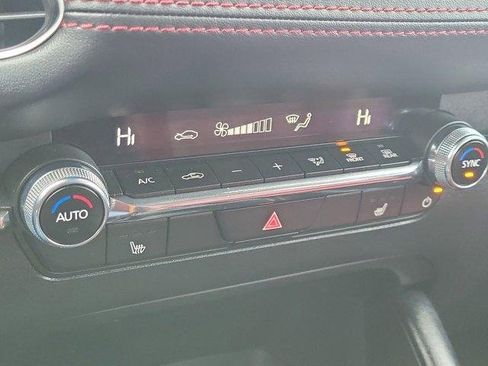 Used 2025 MAZDA MAZDA3 s image 27