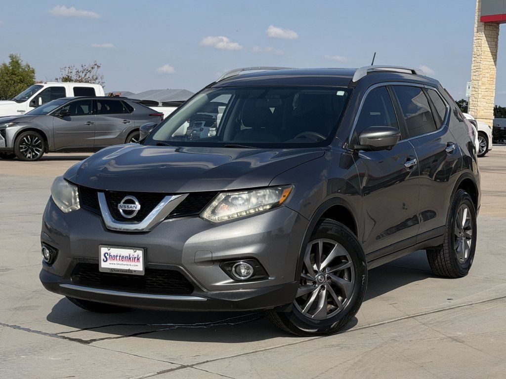 Used 2016 Nissan Rogue AWD image 2