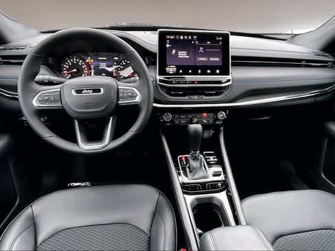 New 2026 Jeep Compass Latitude image 5