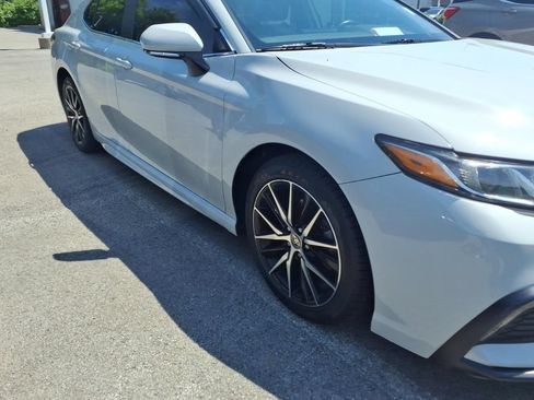 Used 2024 Toyota Camry SE FWD image 16