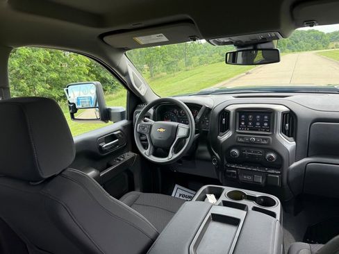 New 2026 Chevrolet Silverado 2500 Custom w/ Custom Value Package AWD/4WD image 18
