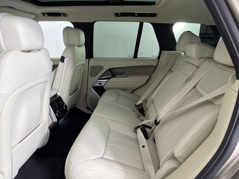 New 2026 Land Rover Range Rover SE image 27