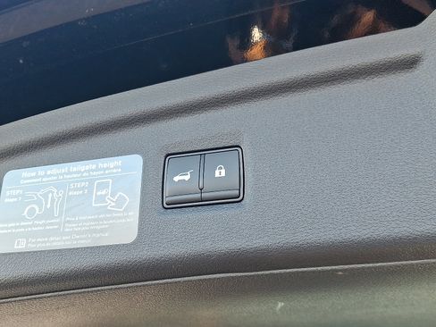 Certified 2024 INFINITI QX50 Luxe w/ Cargo Package image 29