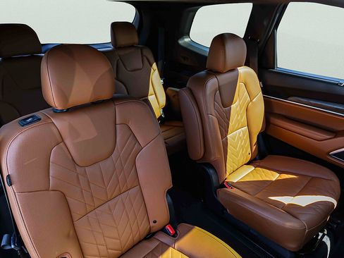 Certified 2024 Kia Telluride EX X-Line AWD/4WD image 25
