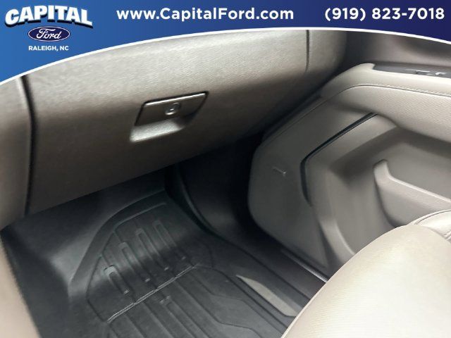 Used 2021 GMC Yukon SLT w/ SLT Premium Package AWD/4WD image 28