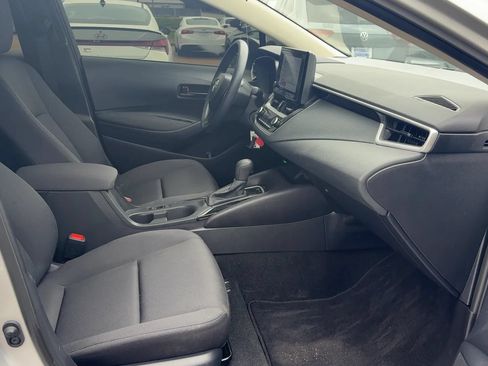 Used 2024 Toyota Corolla LE FWD image 10