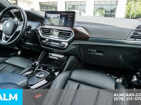 Used 2025 BMW X4 xDrive30i AWD/4WD image 23