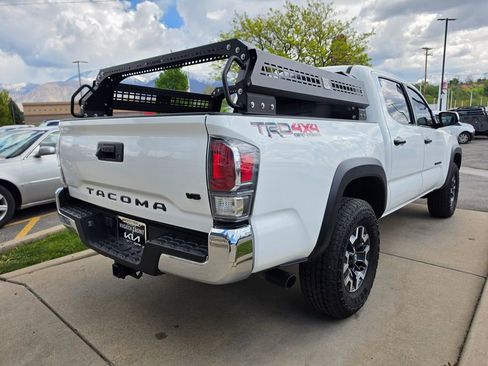 Used 2023 Toyota Tacoma TRD Off-Road w/ Black Out Package (TMS) AWD/4WD image 5