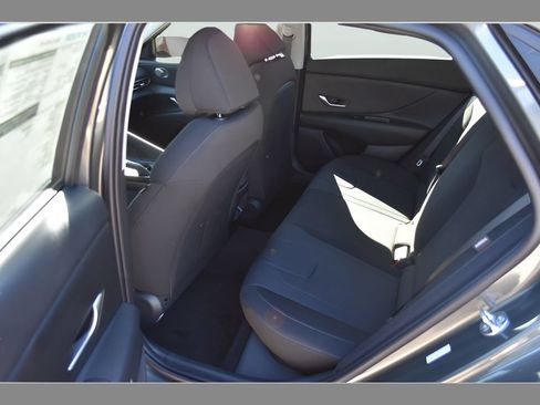 New 2026 Hyundai Elantra SE FWD image 10