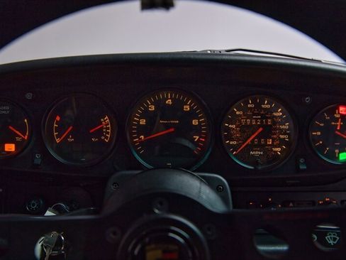 Used 1991 Porsche 911 Carrera image 25