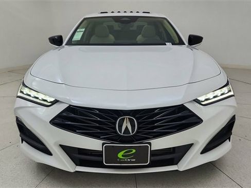 Used 2025 Acura TLX w/ Technology Package image 13