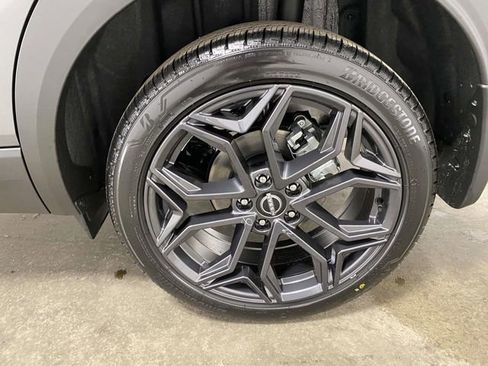 New 2026 Nissan Kicks SR w/ Cold Weather Package FWD image 7