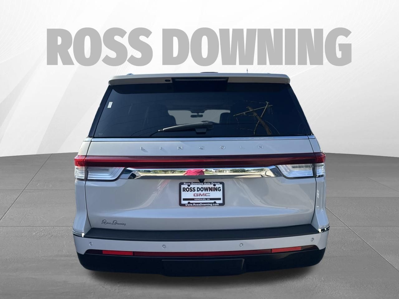 Used 2024 Lincoln Navigator L Reserve AWD/4WD image 5