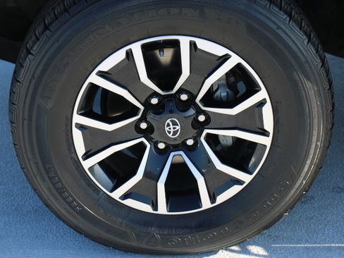 Certified 2023 Toyota Tacoma TRD Sport image 11