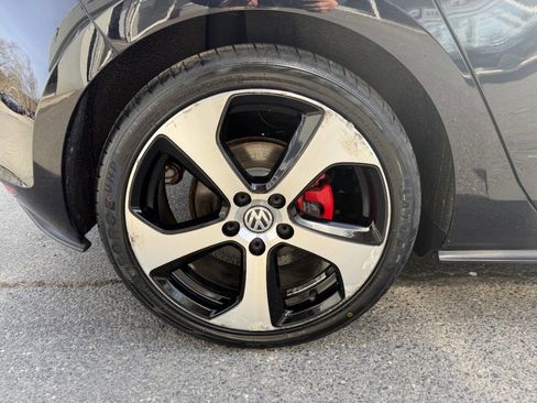 Used 2016 Volkswagen GTI S image 13