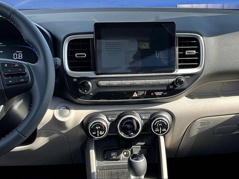 Used 2026 Hyundai Venue SEL FWD image 9