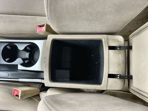 Used 2008 Hyundai Elantra Sedan FWD image 26