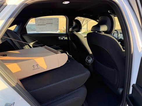 New 2025 Hyundai Ioniq 6 SE image 5