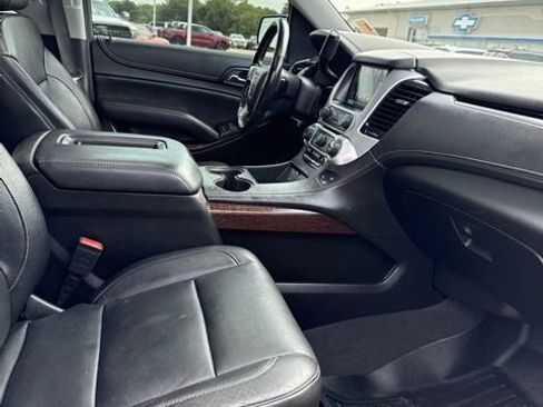Used 2019 GMC Yukon XL SLT AWD/4WD image 14