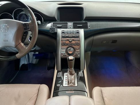 Used 2011 Acura RL image 13