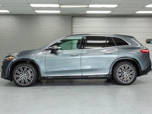 Used 2023 Mercedes-Benz EQS 580 4MATIC SUV w/ Exclusive Trim Package image 4