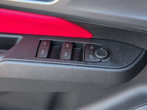 New 2026 Chevrolet Equinox EV RS image 17