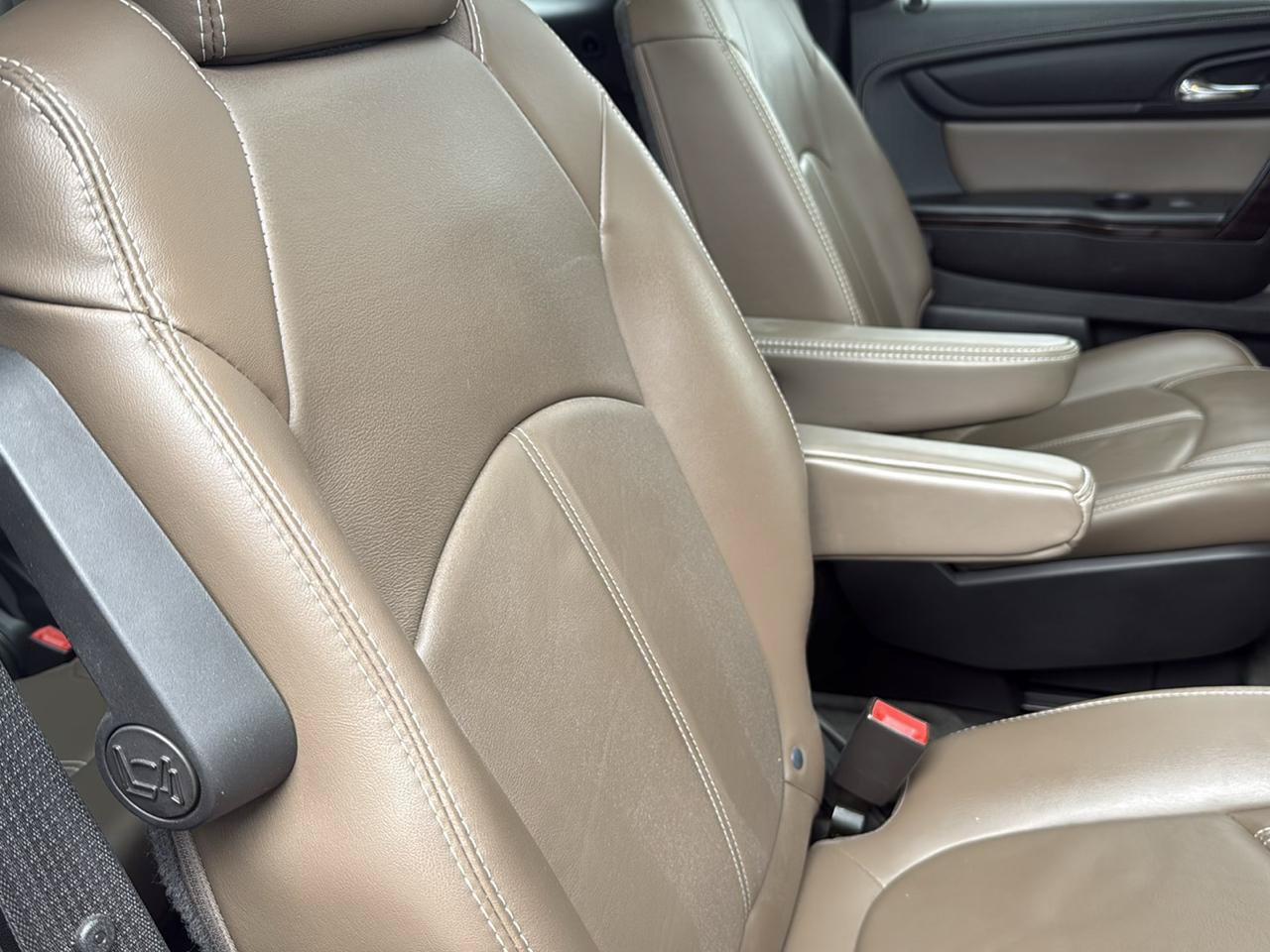 Used 2014 GMC Acadia SLT AWD/4WD image 29