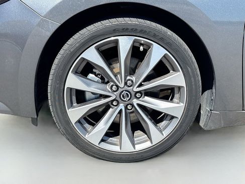 Used 2022 Nissan Maxima Platinum w/ Sport Mat Group image 33