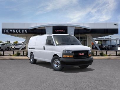 New 2025 GMC Savana 2500