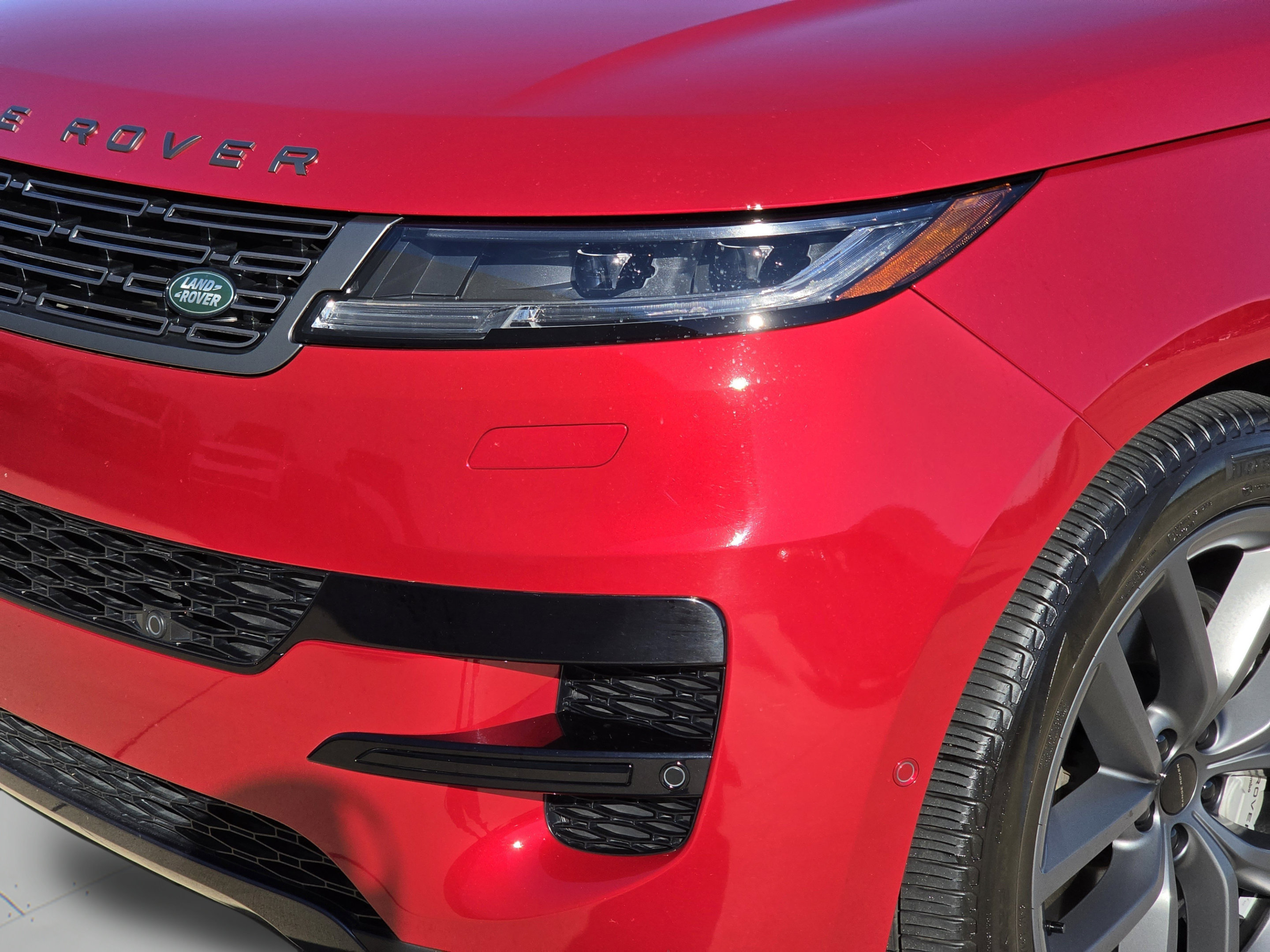 Certified 2026 Land Rover Range Rover Sport SE AWD/4WD image 30