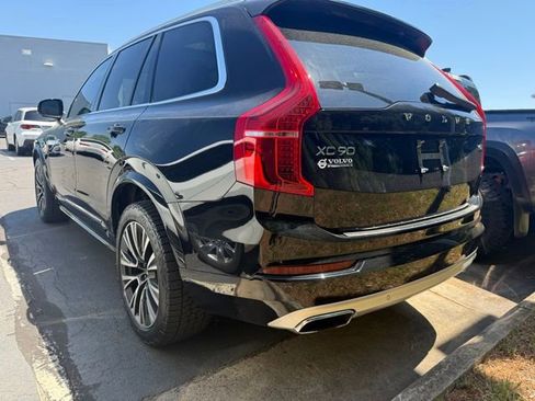 Used 2021 Volvo XC90 T6 Momentum w/ Advanced Package AWD/4WD image 3