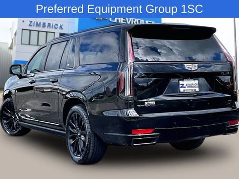 Used 2021 Cadillac Escalade ESV Sport w/ Driver Assist Tech Package AWD/4WD image 4