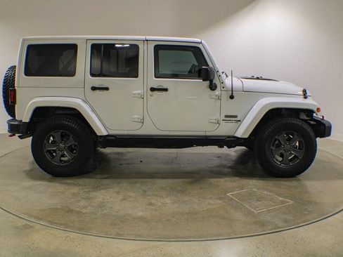 Used 2018 Jeep Wrangler Unlimited Rubicon AWD/4WD image 7