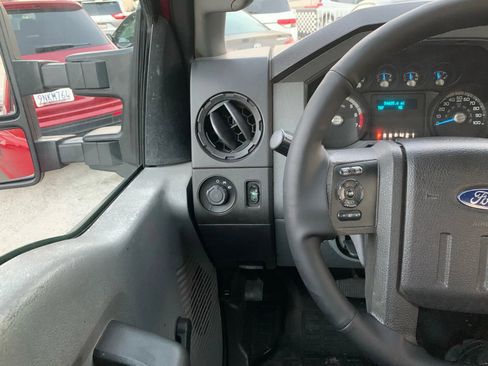 Used 2015 Ford F250 XL w/ XL Value Package image 13