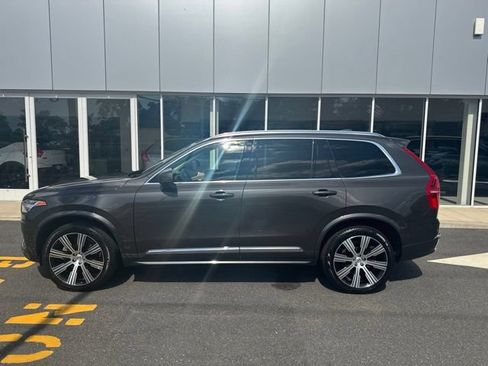 Used 2024 Volvo XC90 B5 Plus AWD/4WD image 2