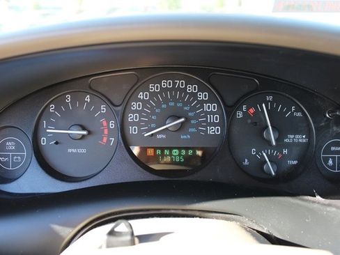 Used 2003 Buick Regal LS w/ LS Luxury Plus Package image 19