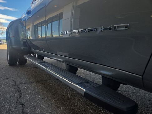 New 2026 GMC Sierra 3500 SLT w/ SLT Premium Package AWD/4WD image 17