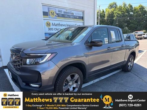 Used 2025 Honda Ridgeline TrailSport image 1