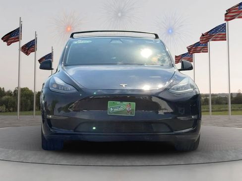 Used 2022 Tesla Model Y Performance AWD/4WD image 2