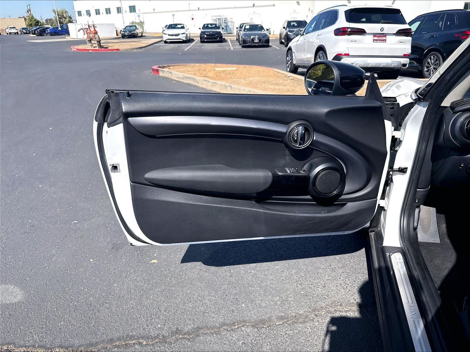 Used 2024 MINI Cooper 2-Door Hardtop FWD image 19