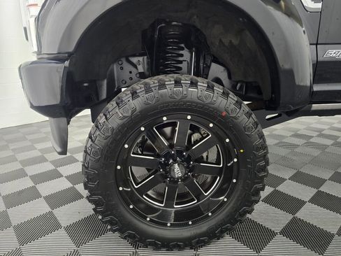 Used 2022 Ford F350 Platinum image 10