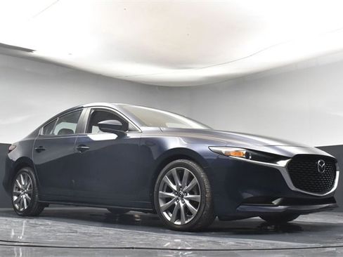 Used 2019 MAZDA MAZDA3 Sedan w/ Select Package image 29