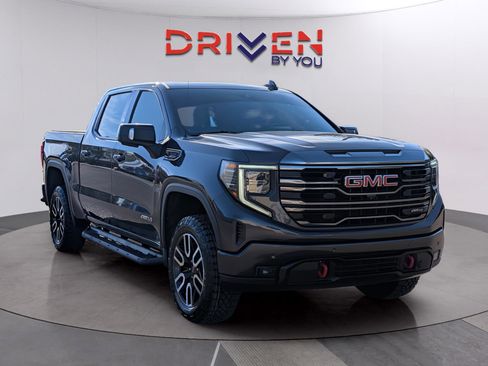 Used 2023 GMC Sierra 1500 AT4 w/ AT4 Premium Package AWD/4WD image 8