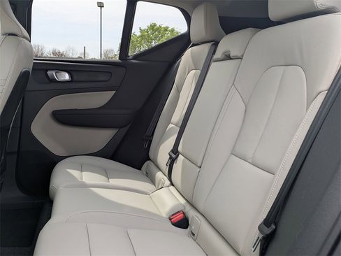 New 2025 Volvo XC40 B5 Plus w/ Climate Package image 14