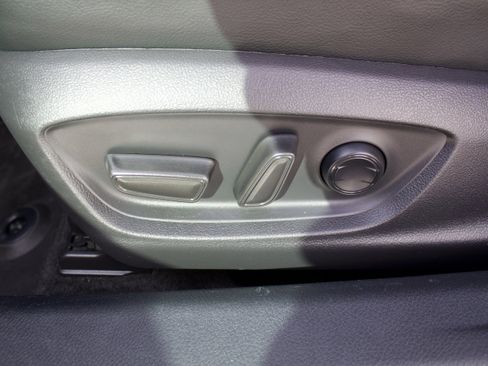 Used 2021 Toyota Camry XSE AWD/4WD image 13
