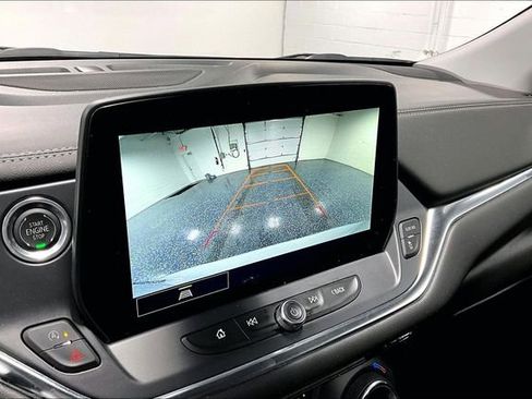 Used 2025 Chevrolet Blazer LT image 15