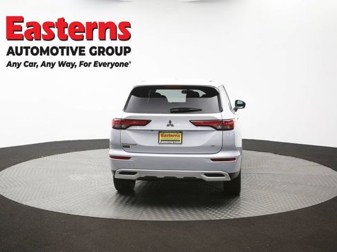 Used 2024 Mitsubishi Outlander SE AWD/4WD image 36