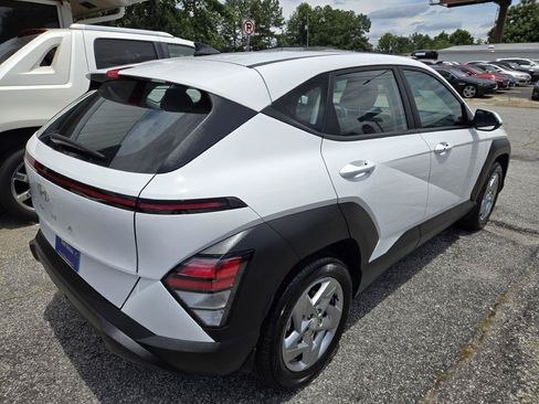 Used 2025 Hyundai Kona SE FWD image 6